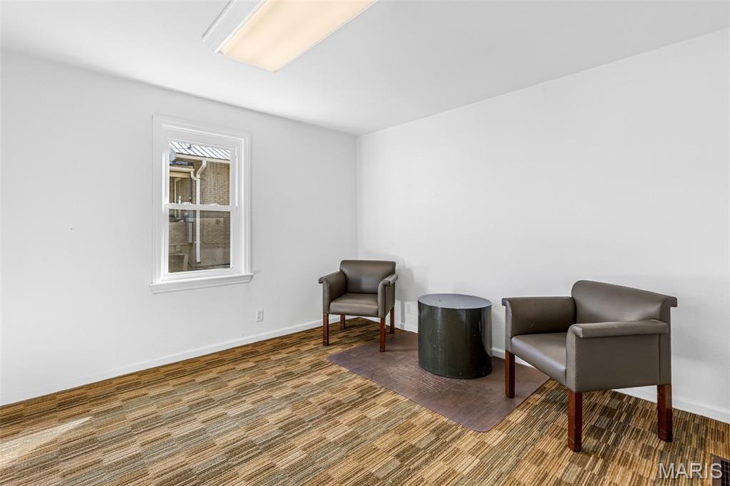 Town Hillsboro - Commercial Lease