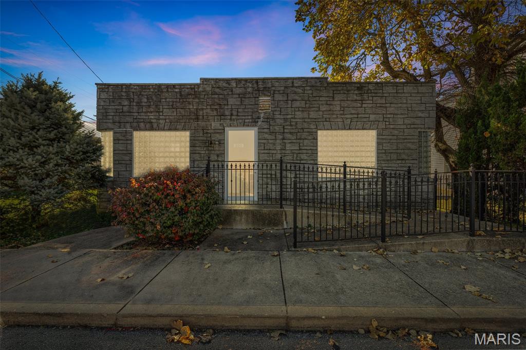 Town Hillsboro - Commercial Lease