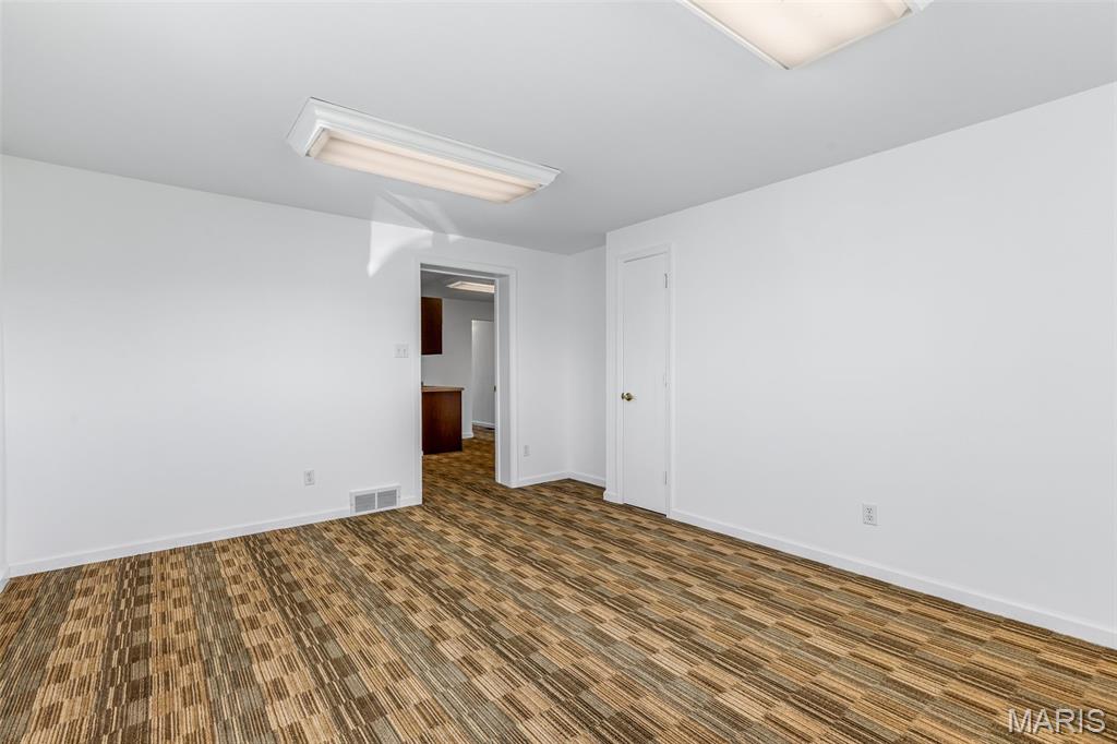 Town Hillsboro - Commercial Lease