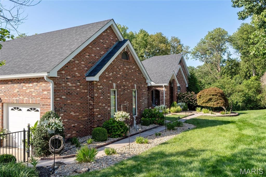 Photo of 287 Larimore Valley Drive, Wildwood, MO 63005 (MLS # 26020148)