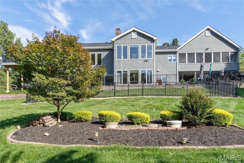 Photo of 287 Larimore Valley Drive, Wildwood, MO 63005 (MLS # 26020148)