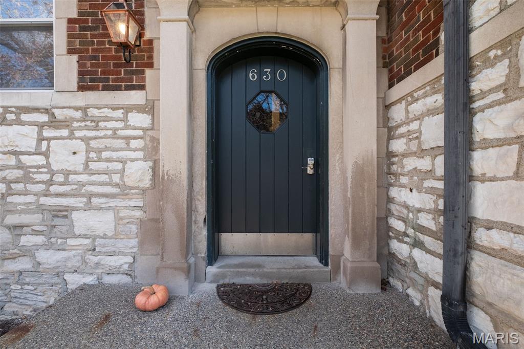 630 Westwood Drive 2S