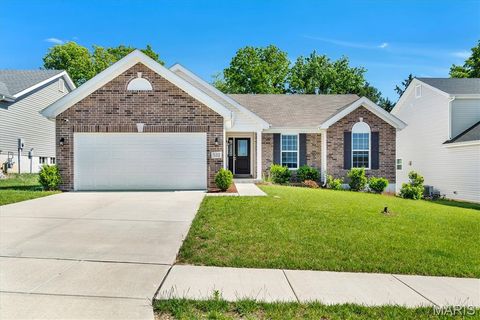 Photo of 532 Leather Reins DR, Wentzville, MO 63385 (MLS # 26030382)