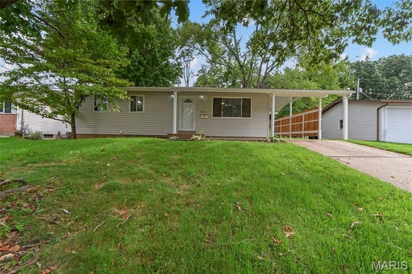 2065 TAHOE DR, FLORISSANT, MO 63031 - Image ae9072df29dd60d7607648fac7cf5ec2/1751555834
