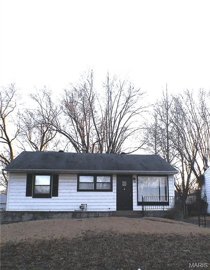 This nicely updated 3 bed, 1 bath home offers great potential for either rental income or homeownership, making it a smart option for investors or home buyers.

All major mechanicals, plumbing and electrical were updated in 2023 offering peace of mind for years to come. Seller offering home warranty for added financial protection. The home features approximately 1063 sq ft of living space with an additional finished room in the basement providing flexible space for a home office, playroom, work out area or additional living space. 

Property Highlights:
*3 bedrooms and 1 full bathroom, additional flex room in basement, large family room
*Functional layout with room to personalize
*Off-street parking
*Fenced back yard

Neighborhood:
Great neighbors and located in an up and coming area with visible reinvestment. This neighborhood is seeing continued improvements and renewed interest. A great chance to get in early while values are trending upward. Don't miss out!!