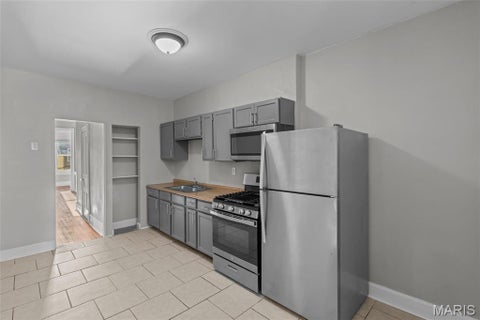 Tiny photo for 2628 Oregon Avenue, St Louis, MO 63118 (MLS # 26031292)