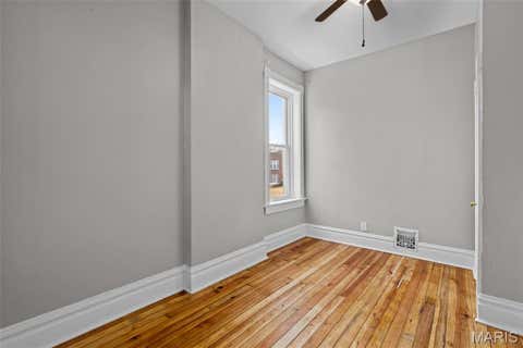 Tiny photo for 2628 Oregon Avenue, St Louis, MO 63118 (MLS # 26031292)