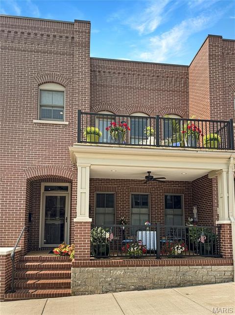 12 E Main Street Washington MO 63090