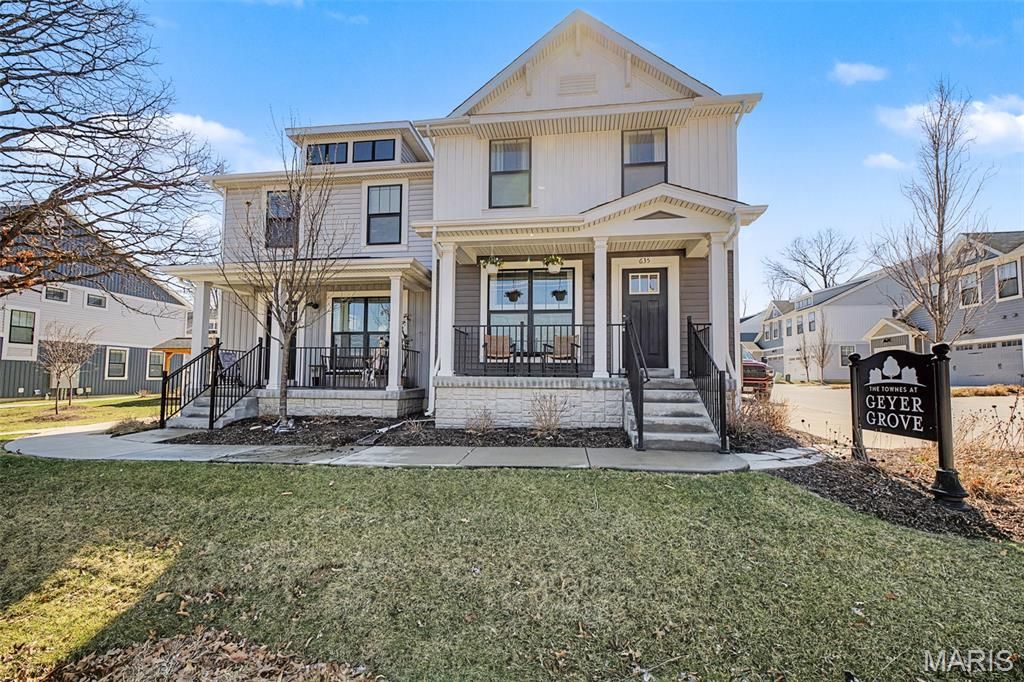 Photo of 635 Maple Forest #24, Kirkwood, MO 63122 (MLS # 26013146)