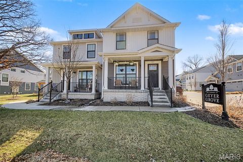 Photo of 635 Maple Forest #24, Kirkwood, MO 63122 (MLS # 26013146)