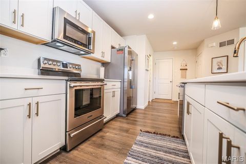 Tiny photo for 635 Maple Forest #24, Kirkwood, MO 63122 (MLS # 26013146)