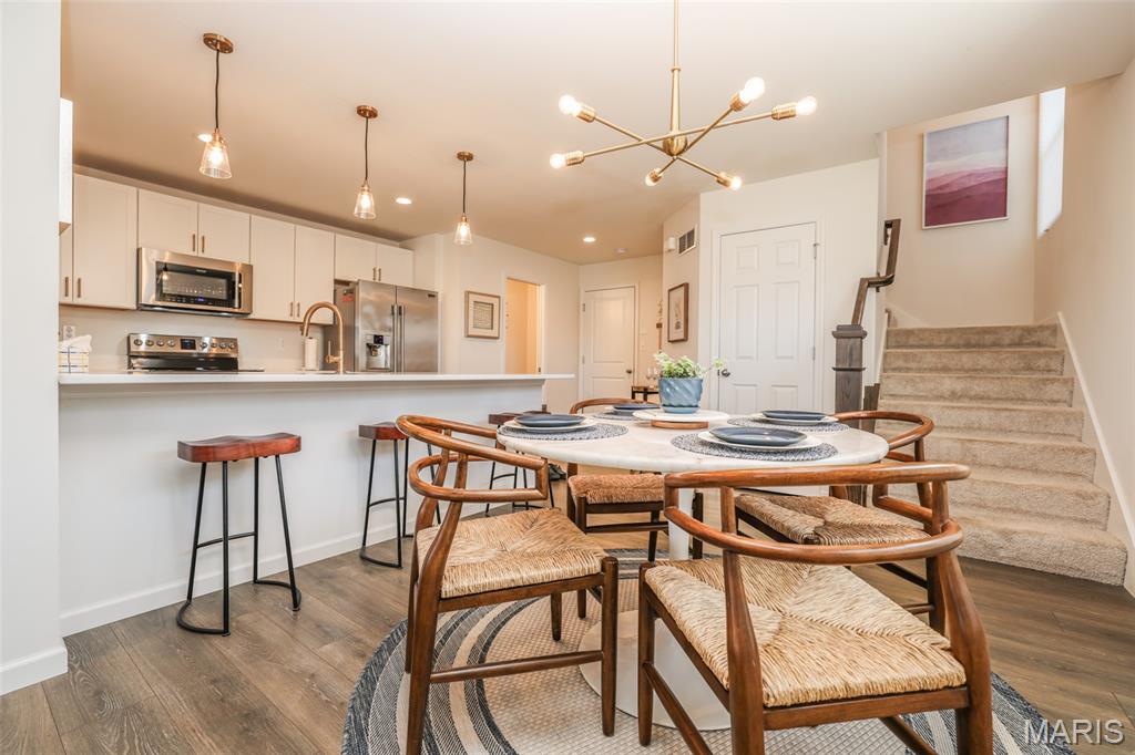 Townes At Geyer Grove Condo - Residential