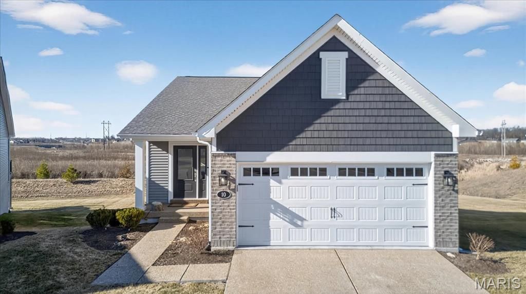 Photo of 10 Muir Trail Court, Cottleville, MO 63304 (MLS # 26020188)