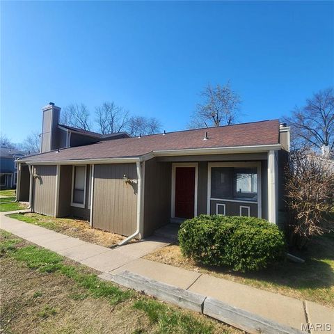 54 Breezy Knoll Lane Lake St Louis MO 63367