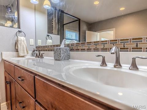 Tiny photo for 3168 TWIN RIVERS Point #1 E, Camdenton, MO 65420 (MLS # 26033851)