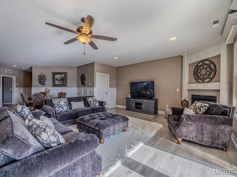 Tiny photo for 3168 TWIN RIVERS Point #1 E, Camdenton, MO 65420 (MLS # 26033851)
