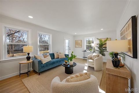 Tiny photo for 831 S Harrison Avenue, Kirkwood, MO 63122 (MLS # 26002316)