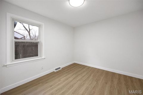 Tiny photo for 831 S Harrison Avenue, Kirkwood, MO 63122 (MLS # 26002316)