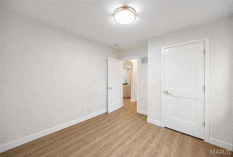 Tiny photo for 831 S Harrison Avenue, Kirkwood, MO 63122 (MLS # 26002316)