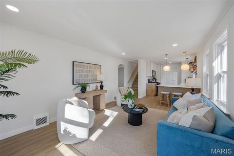 Tiny photo for 831 S Harrison Avenue, Kirkwood, MO 63122 (MLS # 26002316)