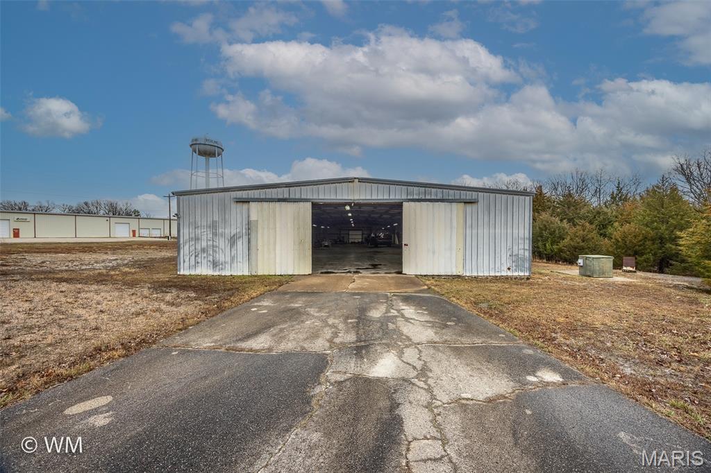 none - Commercial Sale