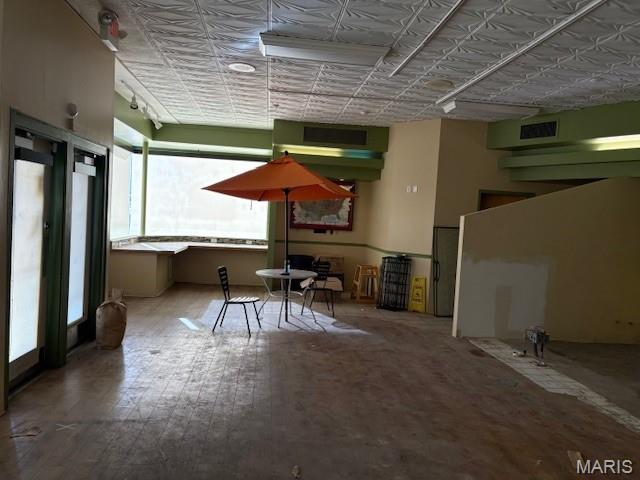7807 Clayton Road