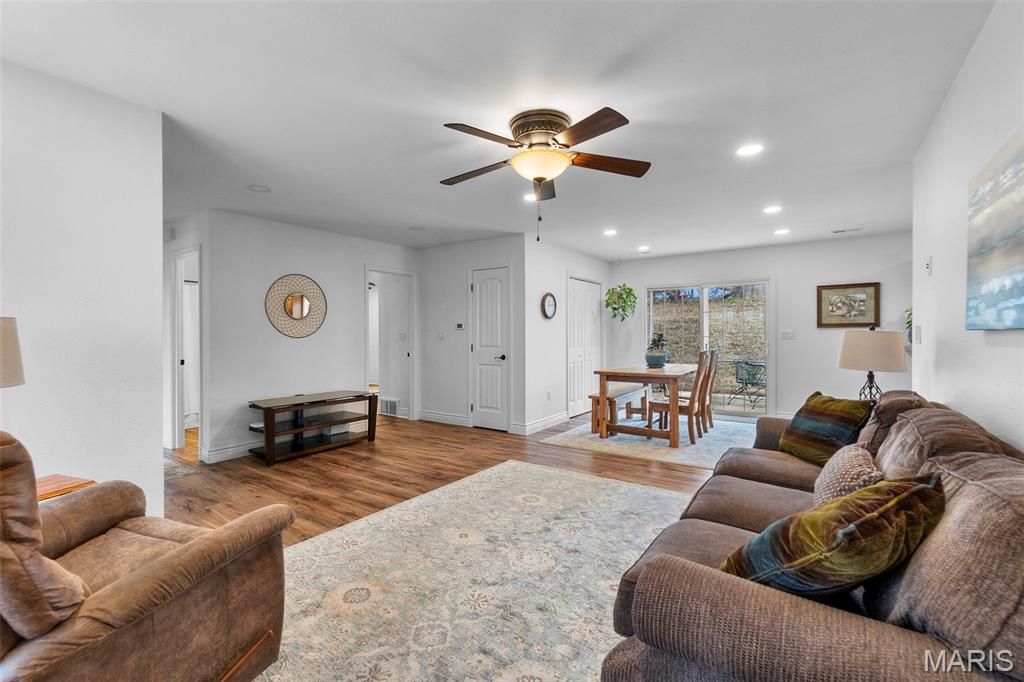 Photo of 261 Hawks Landing, Cape Girardeau, MO 63701 (MLS # 26000142)