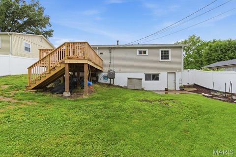 Tiny photo for 127 E Marseille Drive, St Louis, MO 63129 (MLS # 26035958)