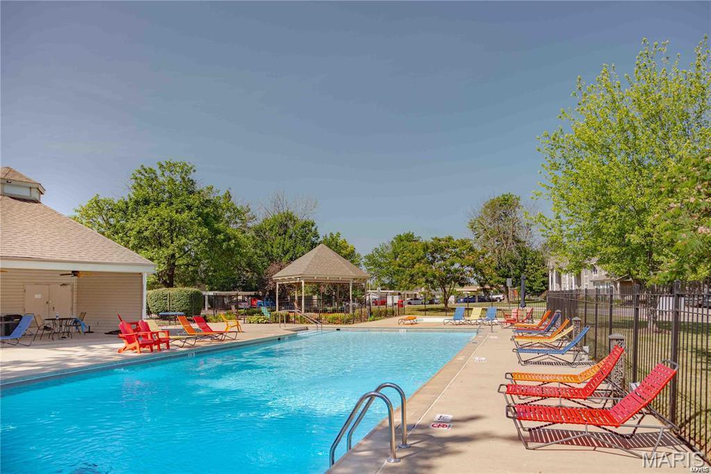 St Peters, Missouri 63376, United States, 2 Bedrooms Bedrooms, ,1 BathroomBathrooms,Residential,Active,126998