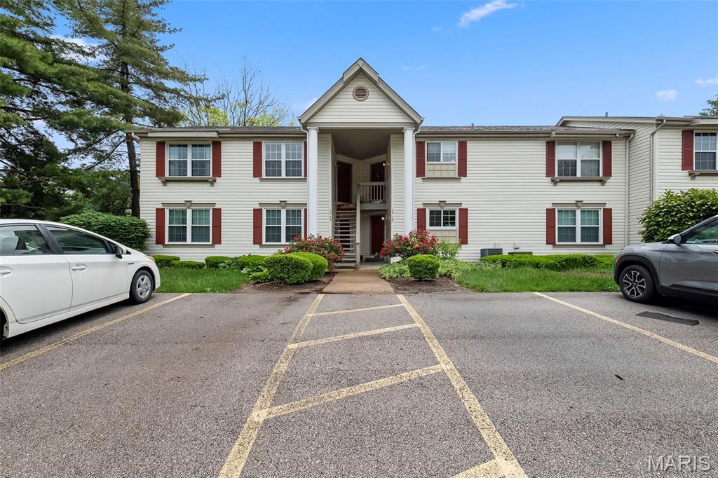 St Peters, Missouri 63376, United States, 2 Bedrooms Bedrooms, ,1 BathroomBathrooms,Residential,Active,126998