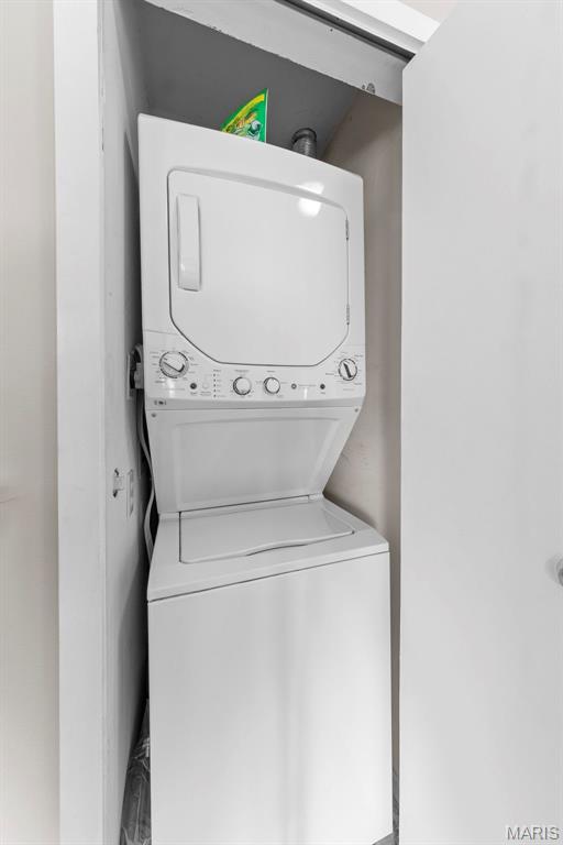 St Peters, Missouri 63376, United States, 2 Bedrooms Bedrooms, ,1 BathroomBathrooms,Residential,Active,126998