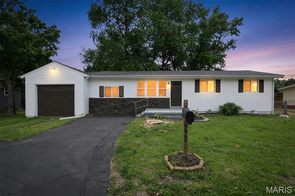 Photo of 4664 Pogue Drive, House Springs, MO 63051 (MLS # 26029691)