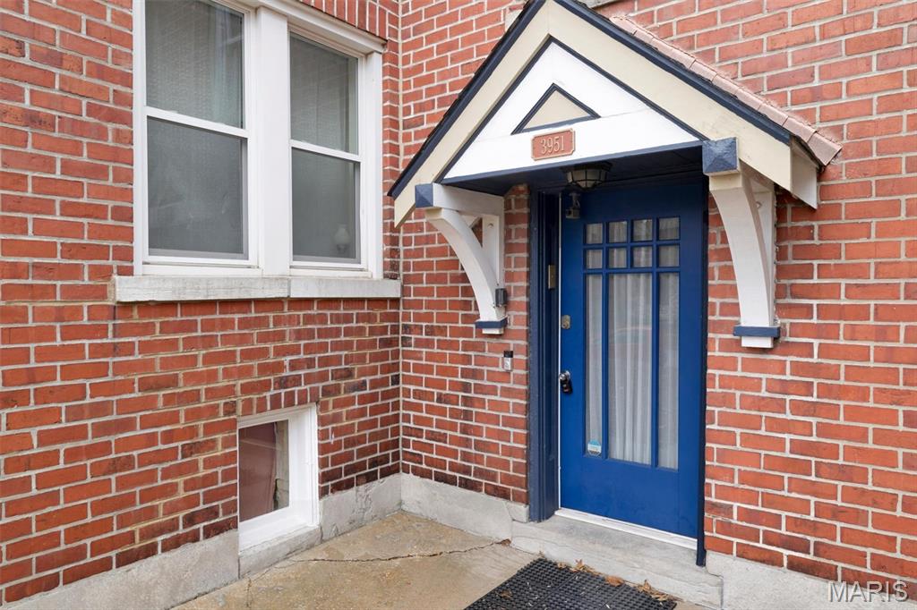 3951 Shaw Boulevard 2