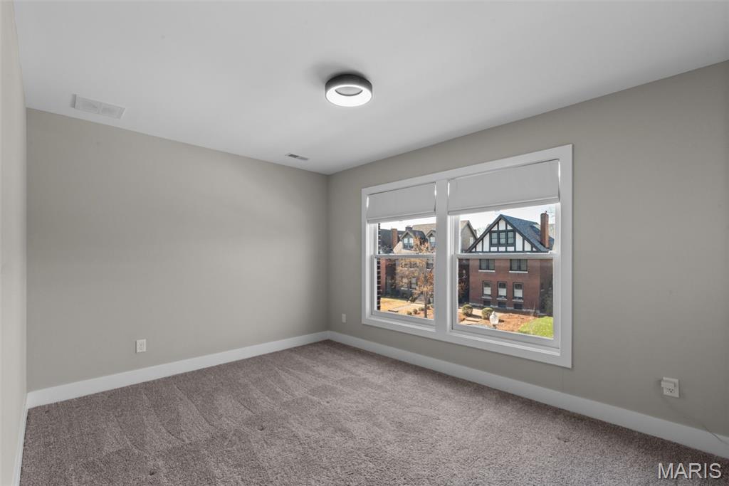 47317 Westminster Place Lt Sp - Residential