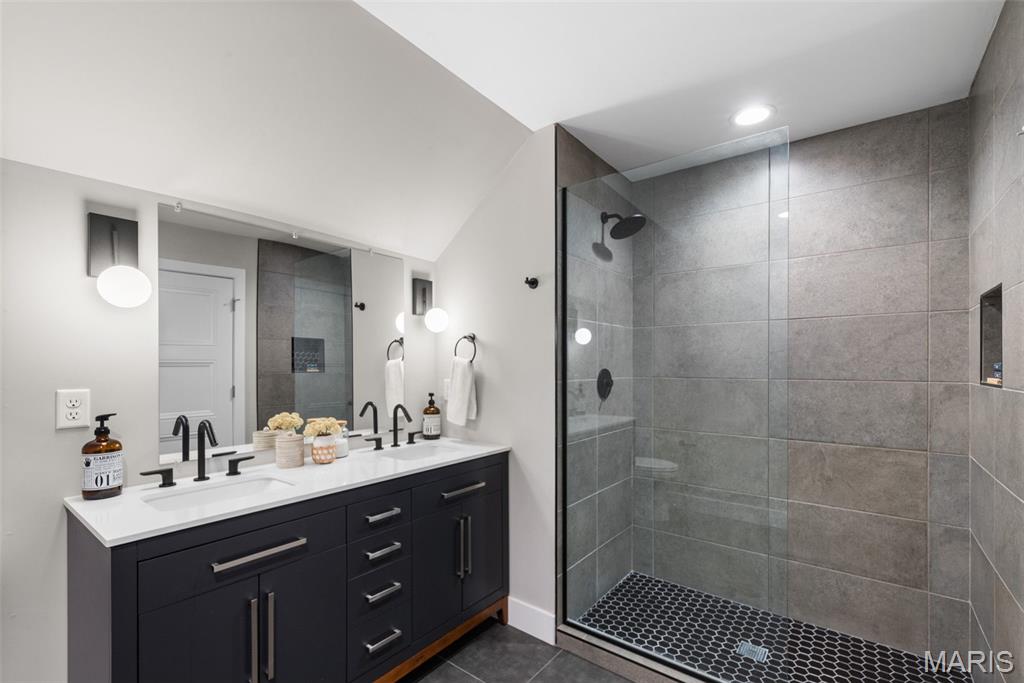 47317 Westminster Place Lt Sp - Residential