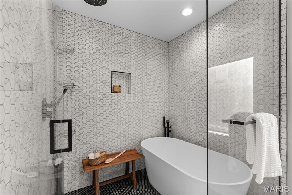 47317 Westminster Place Lt Sp - Residential