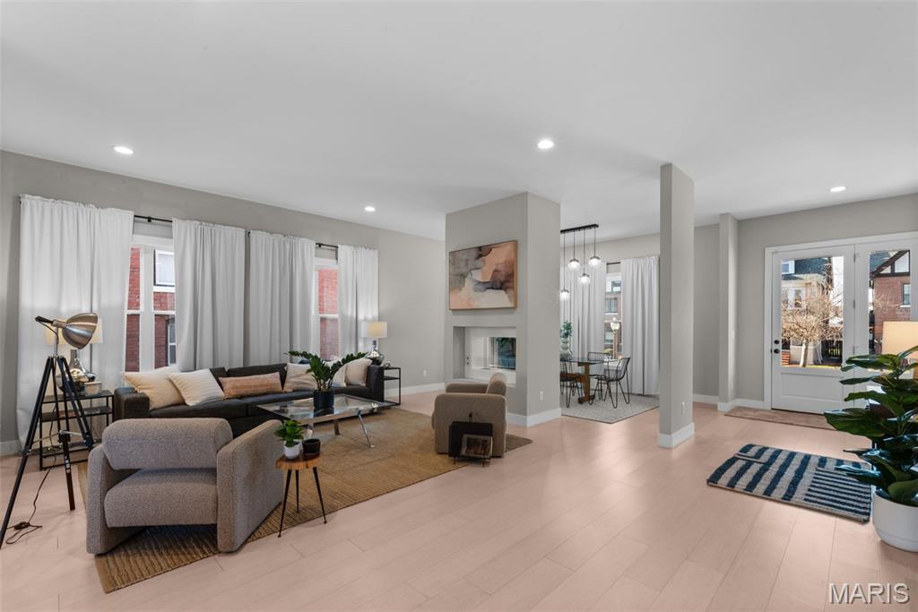 47317 Westminster Place Lt Sp - Residential