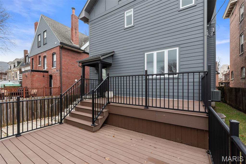 47317 Westminster Place Lt Sp - Residential