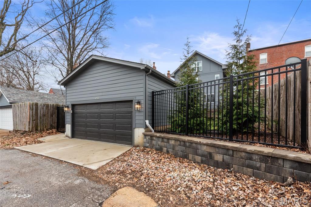 47317 Westminster Place Lt Sp - Residential