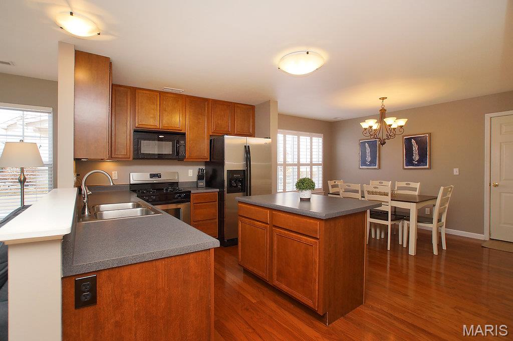 Vlgs At Springhurst #4 - Residential Lease