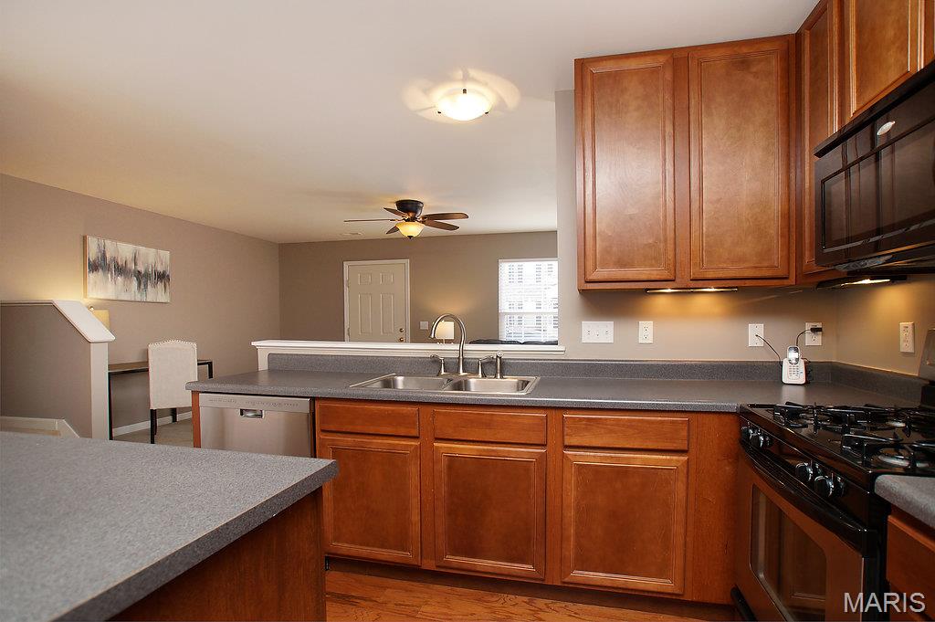 Vlgs At Springhurst #4 - Residential Lease