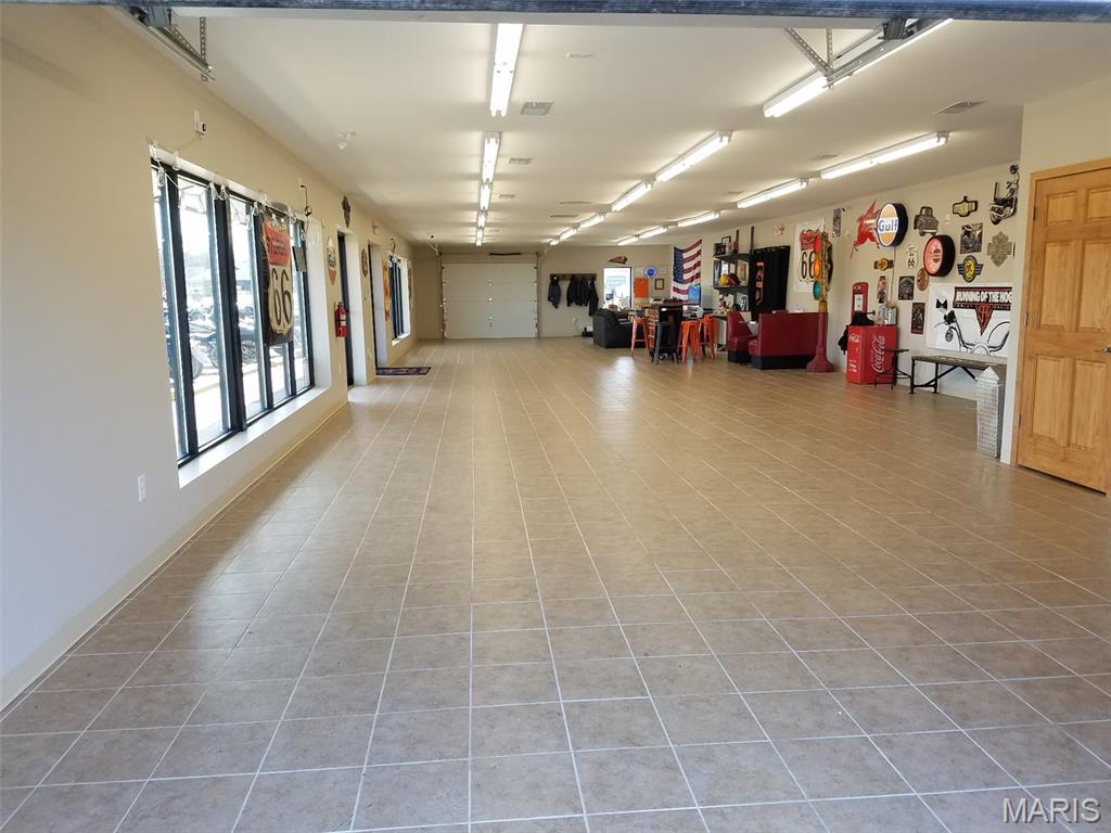1305 N Main