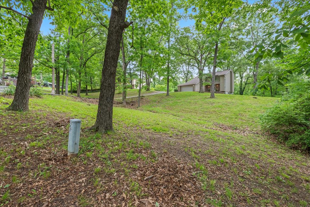 4 Seclusion Woods