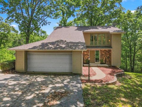 4 Seclusion Woods Festus MO 63028