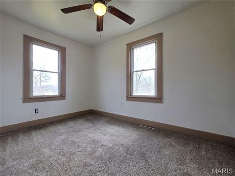 Tiny photo for 817 Kay Drive, Fulton, MO 65251 (MLS # 26018937)