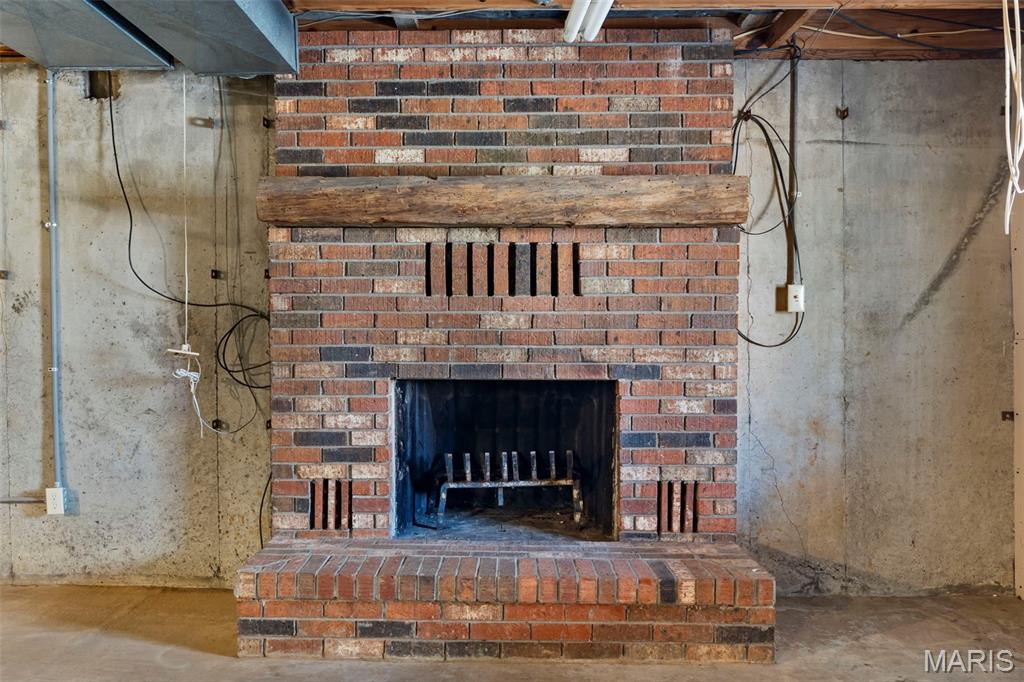 Woodland Hills Estate - Residential