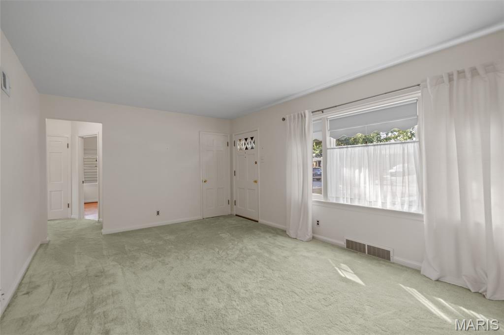 Unincorporated, Missouri 63123, United States, 2 Bedrooms Bedrooms, ,1 BathroomBathrooms,Residential,Pending,210474