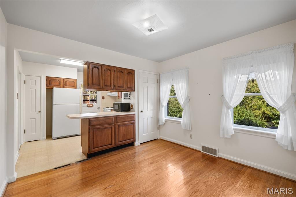 Unincorporated, Missouri 63123, United States, 2 Bedrooms Bedrooms, ,1 BathroomBathrooms,Residential,Pending,210474