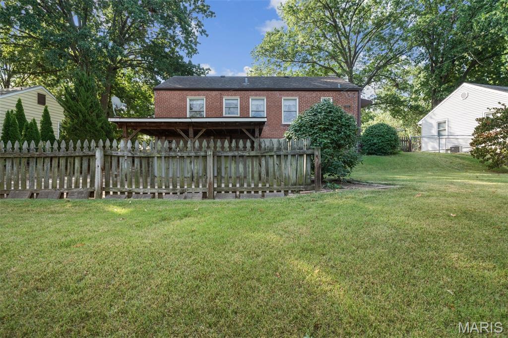 Unincorporated, Missouri 63123, United States, 2 Bedrooms Bedrooms, ,1 BathroomBathrooms,Residential,Pending,210474