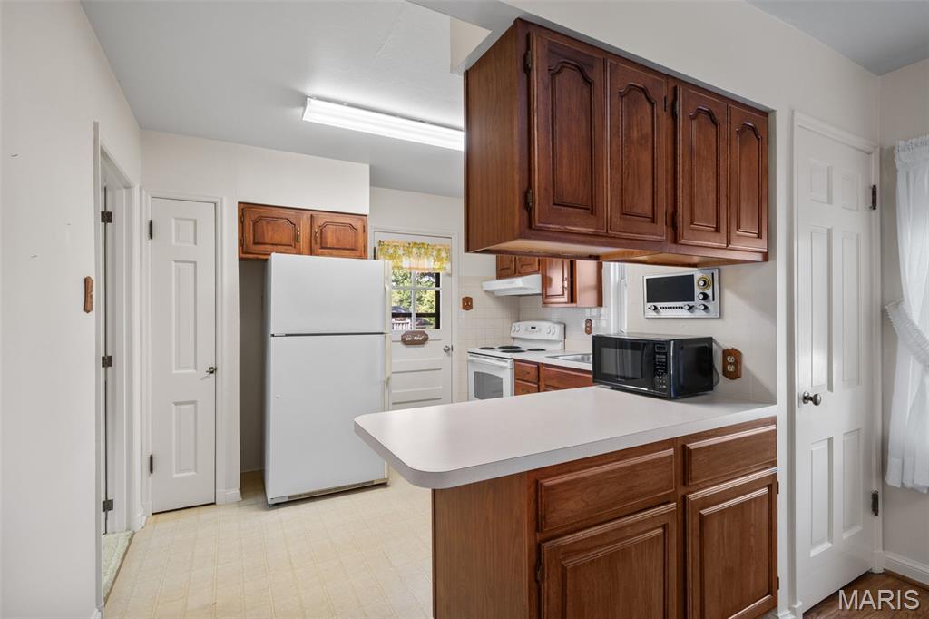 Unincorporated, Missouri 63123, United States, 2 Bedrooms Bedrooms, ,1 BathroomBathrooms,Residential,Pending,210474